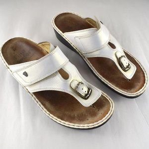 Finn Comfort Ladies White Sandles